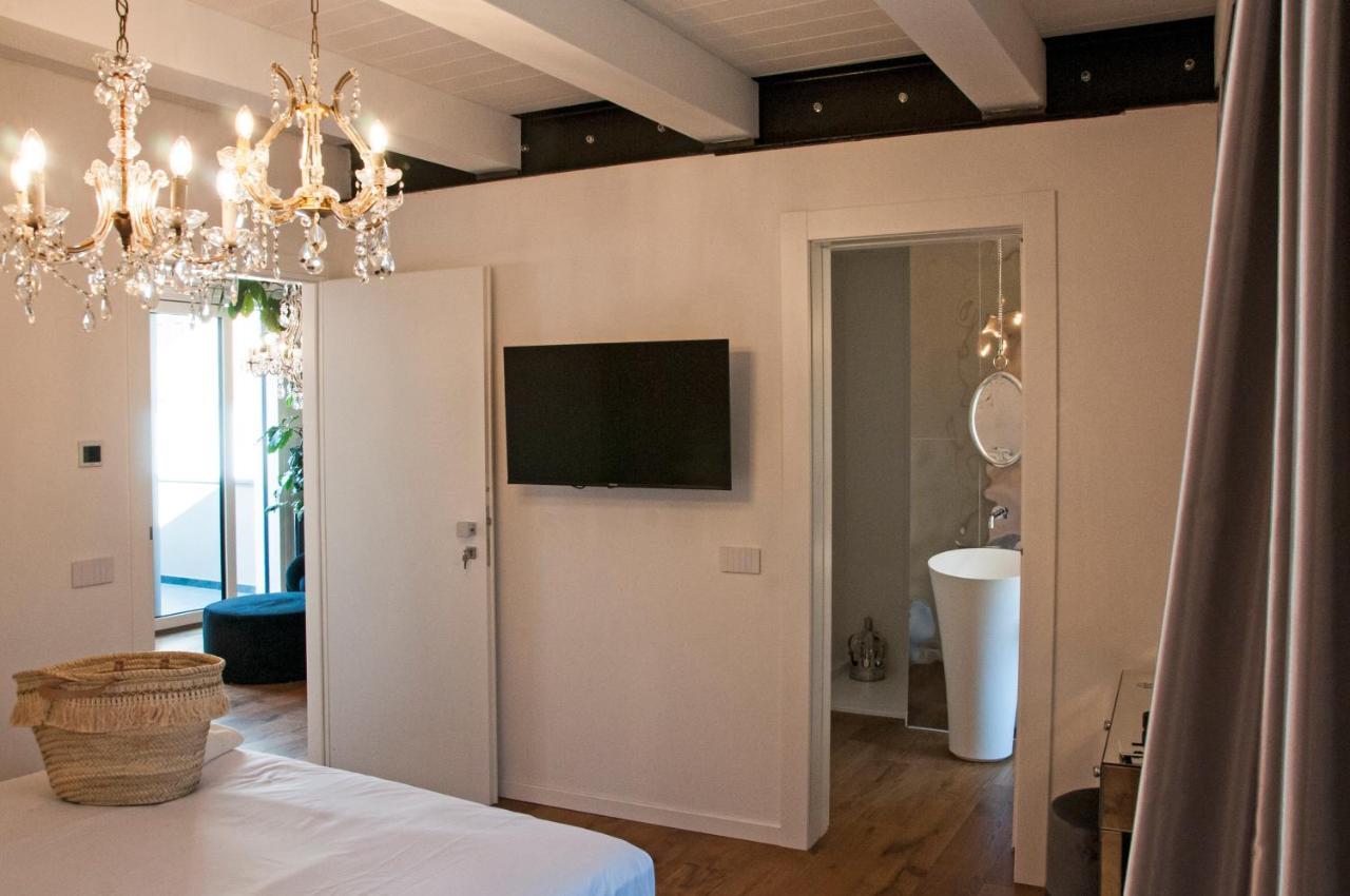 Ca' Squero911 Luxury Rooms Cesenatico Ngoại thất bức ảnh